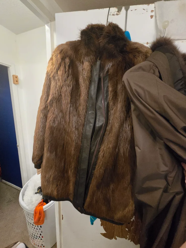 Paul Magder Furs Toronto Fur Coat thumbnail