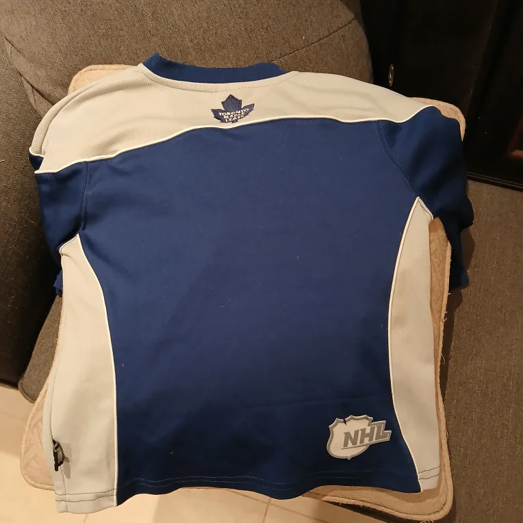 Majestic Toronto Maple Leafs Jersey - Size 6 image indicator(4)