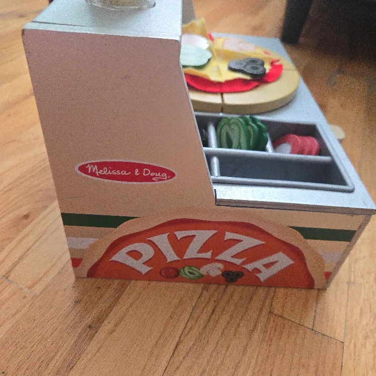Melissa & Doug Wooden Pizza Counter Play Set image indicator(5)