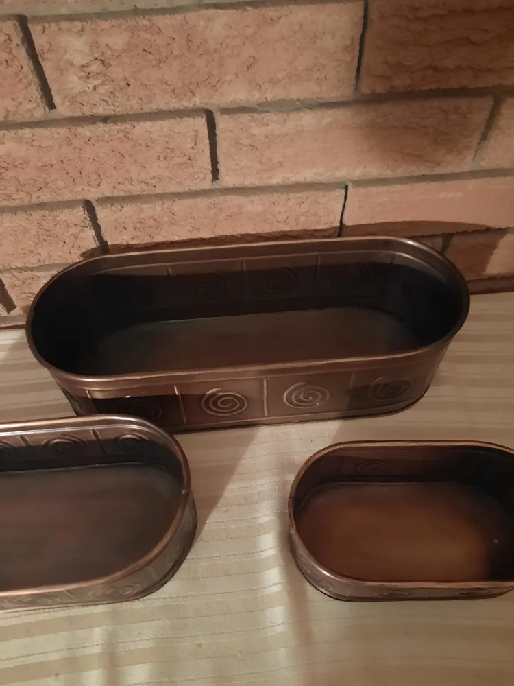 3 Bronze Decorative Planter Boxes image indicator(3)
