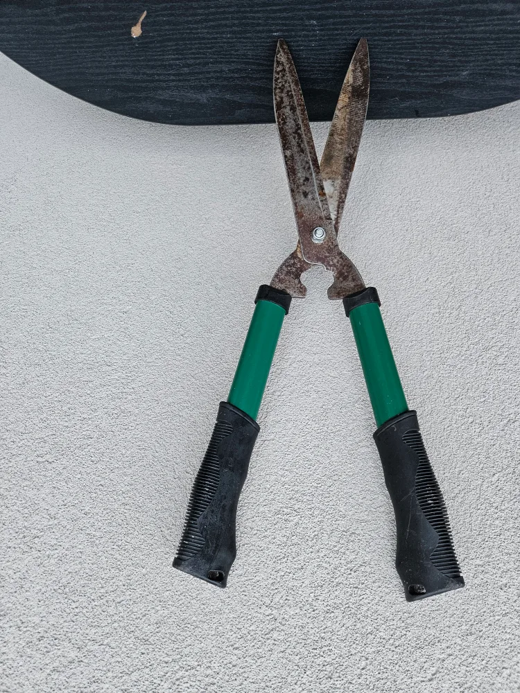 Gardening Hedge Trimmers thumbnail