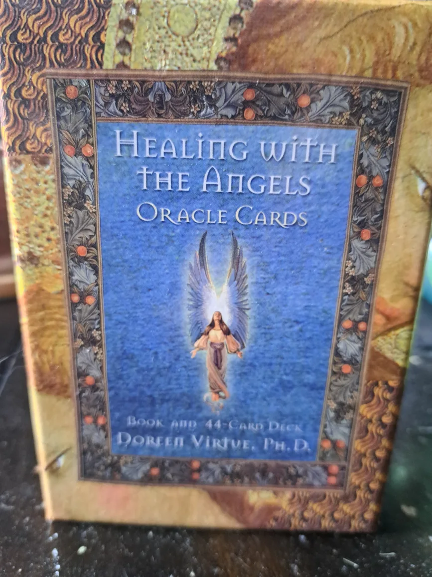 Healing with the Angels Oracle Cards by Doreen Virtue thumbnail