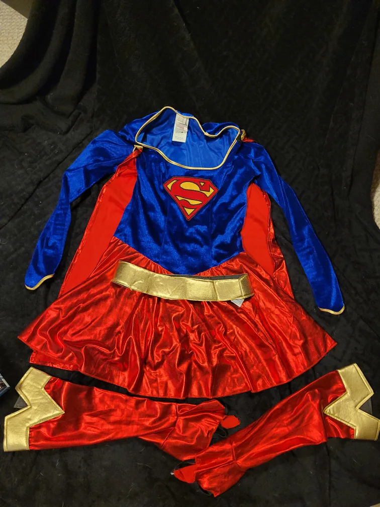 Supergirl Costume - Size Extra Small thumbnail
