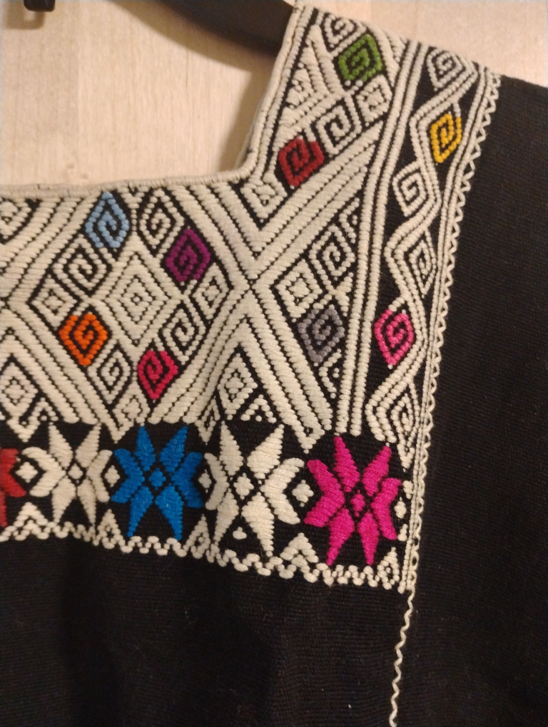 Embroidered Black Blouse - photo 4