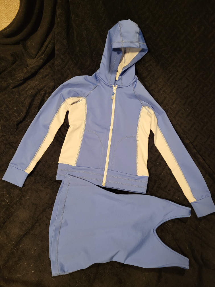 Triple Flip Size 4 Blue Outfit