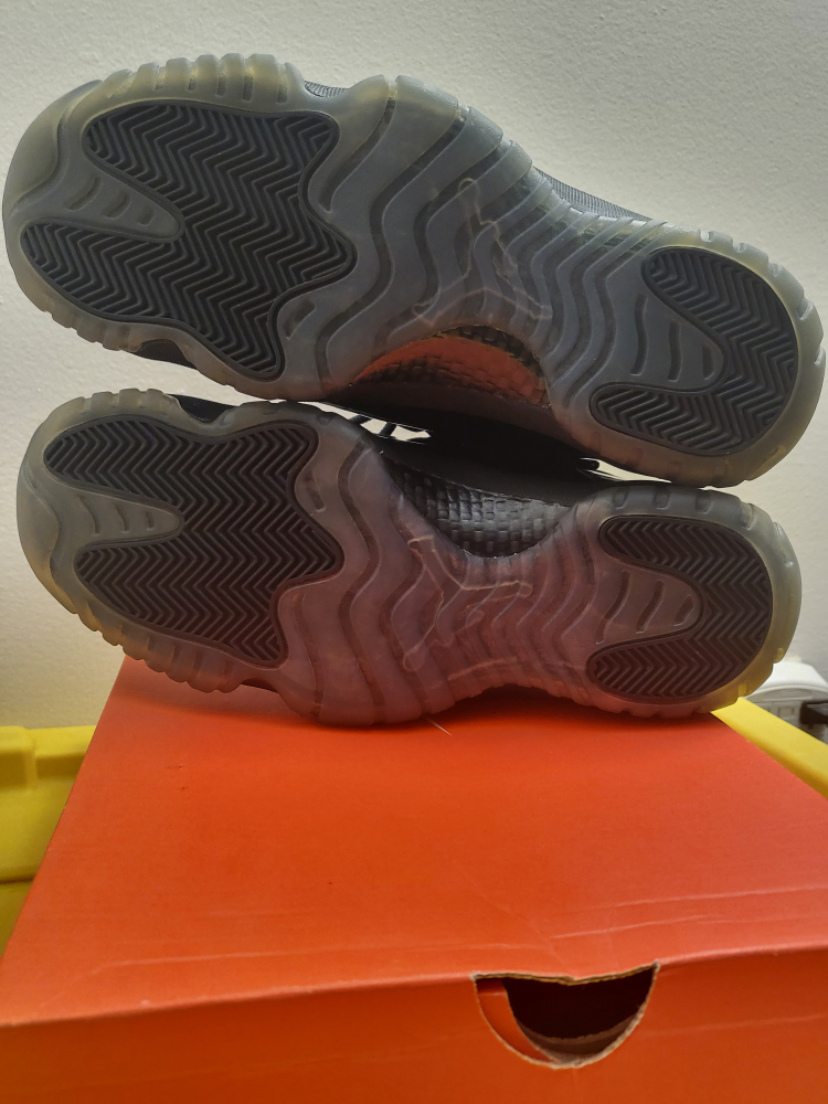 Air Jordan 11 Retro Black - Size 10 - photo 3