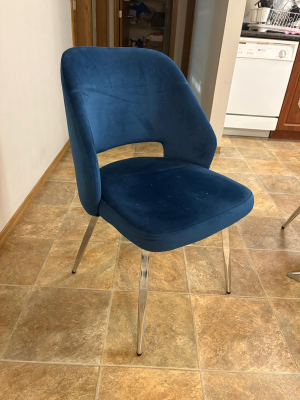 Glass Round Dining Table with 4 Blue Velvet Chairs - photo 3