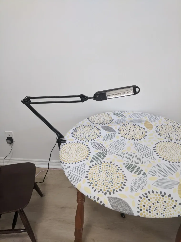 Adjustable Arm Desk Lamp image indicator(2)