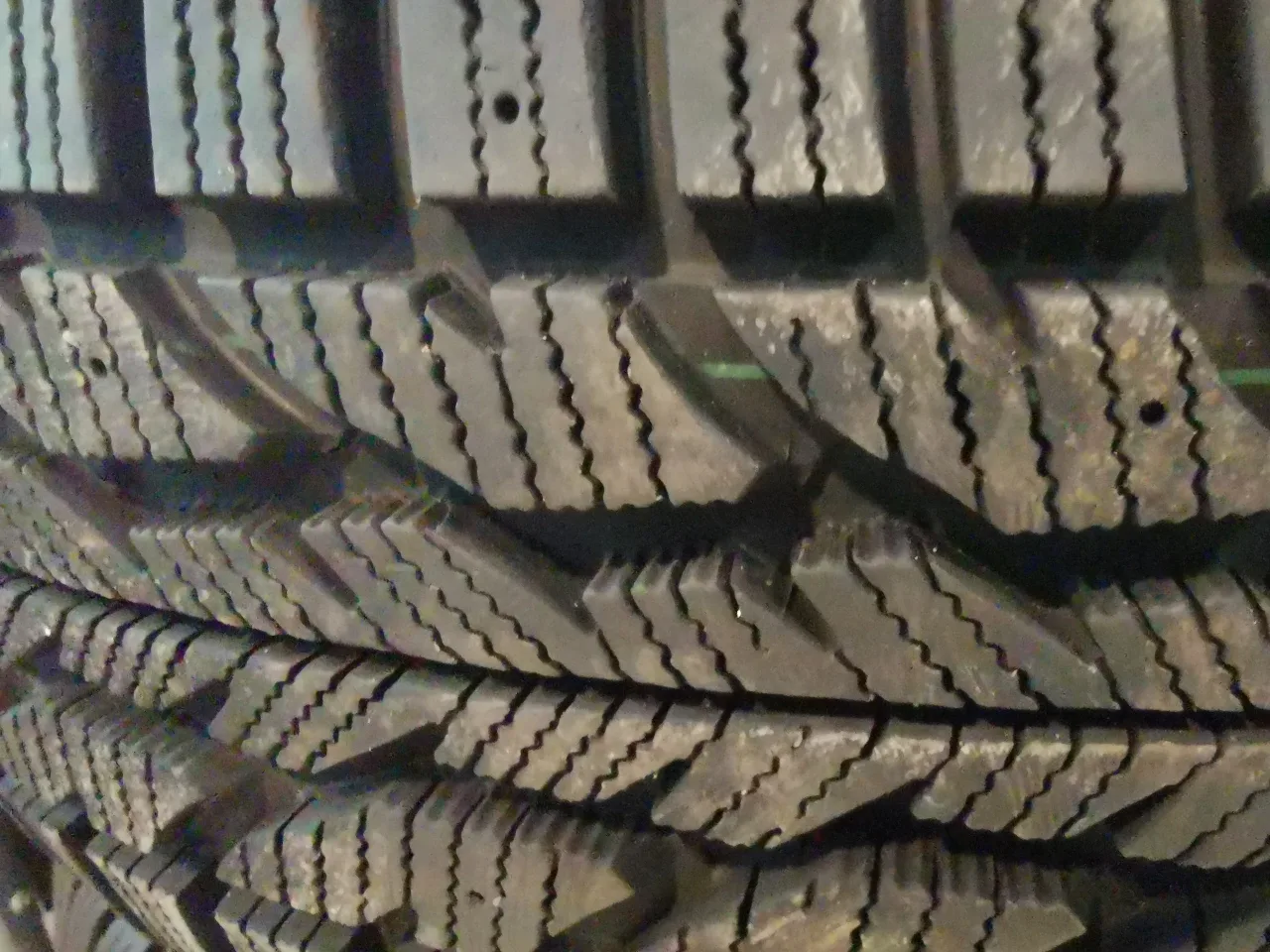 Set of Winter Tires Firestone image indicator(2)