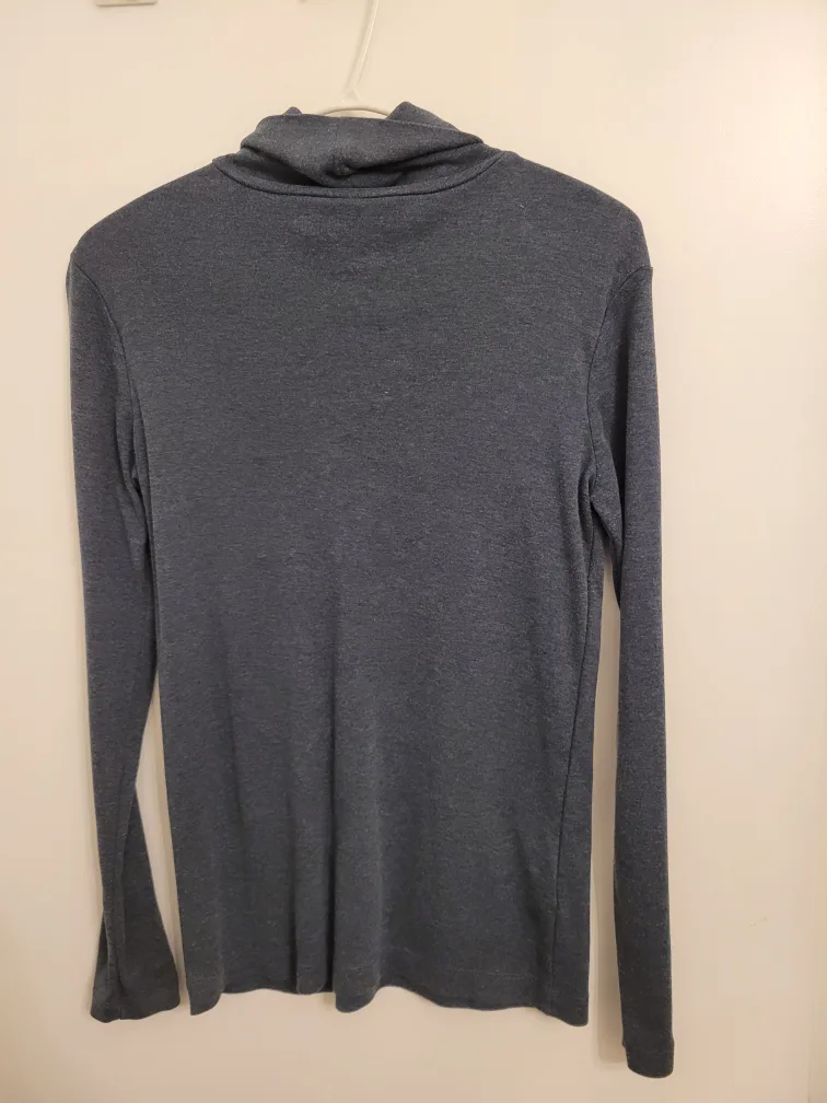 Eddie Bauer Women's Turtleneck - Size M thumbnail
