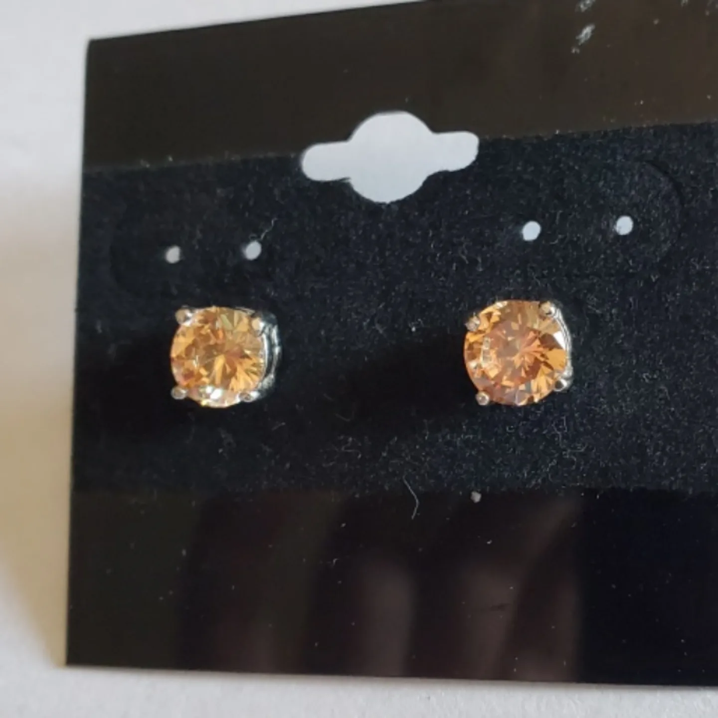 Stud Earrings - Assorted Colours image indicator(6)