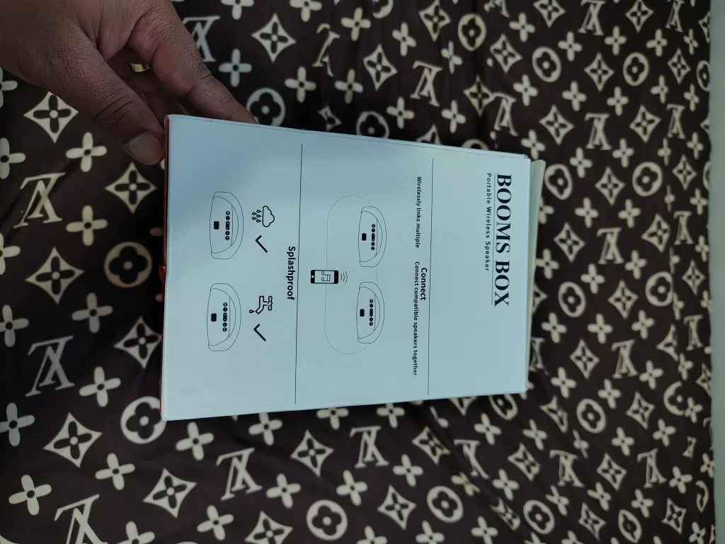 JBL Boombox Portable Wireless Speaker image indicator(8)