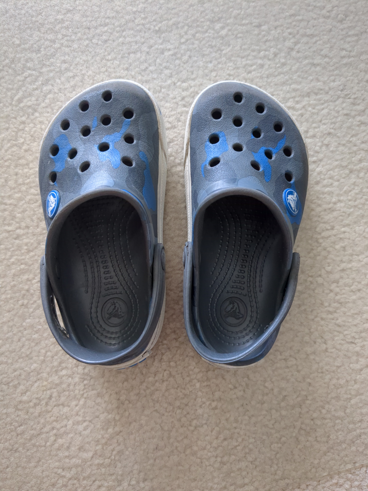Crocs Kids' Classic Clog, Size 8/9