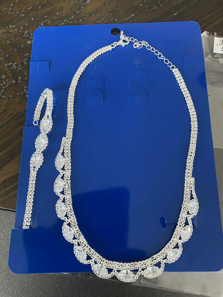 Necklace & Bracelet Set - Silver thumbnail
