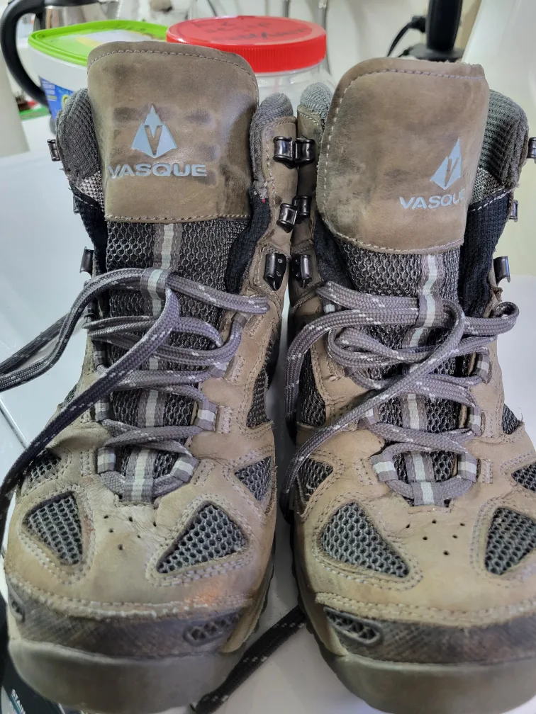 Vasque Women's 9.5W Hiking Boots thumbnail