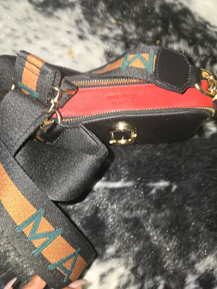 Marc Jacobs Snapshot Crossbody Bag image indicator(3)