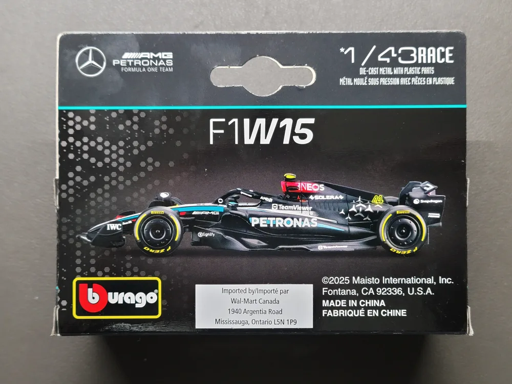 Burago Mercedes-AMG Petronas F1 W15 1/43 Race Car image indicator(2)