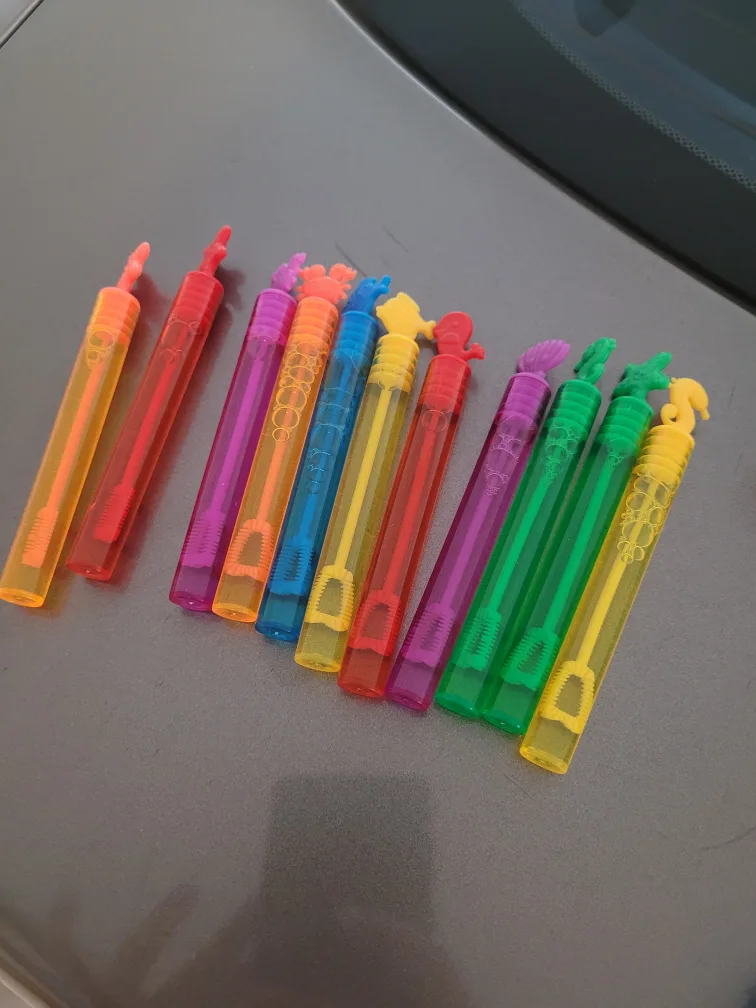 Bubble Wands - Assorted Colours thumbnail