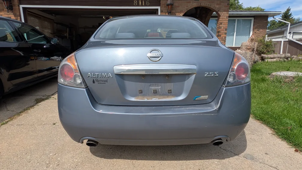 2010 Nissan Altima image indicator(3)