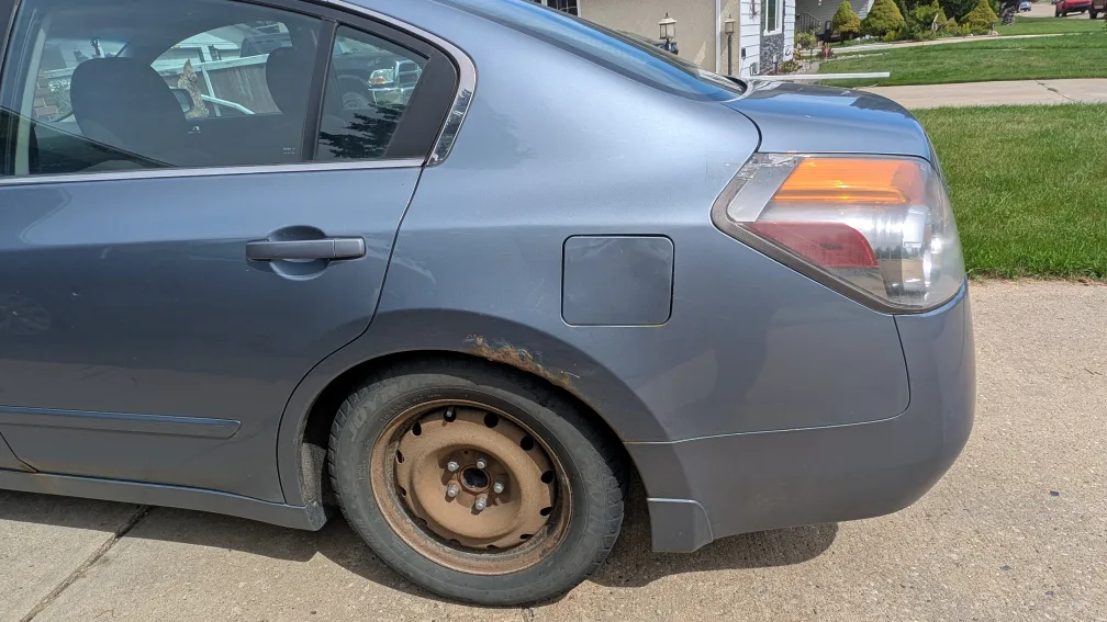 2010 Nissan Altima image indicator(8)