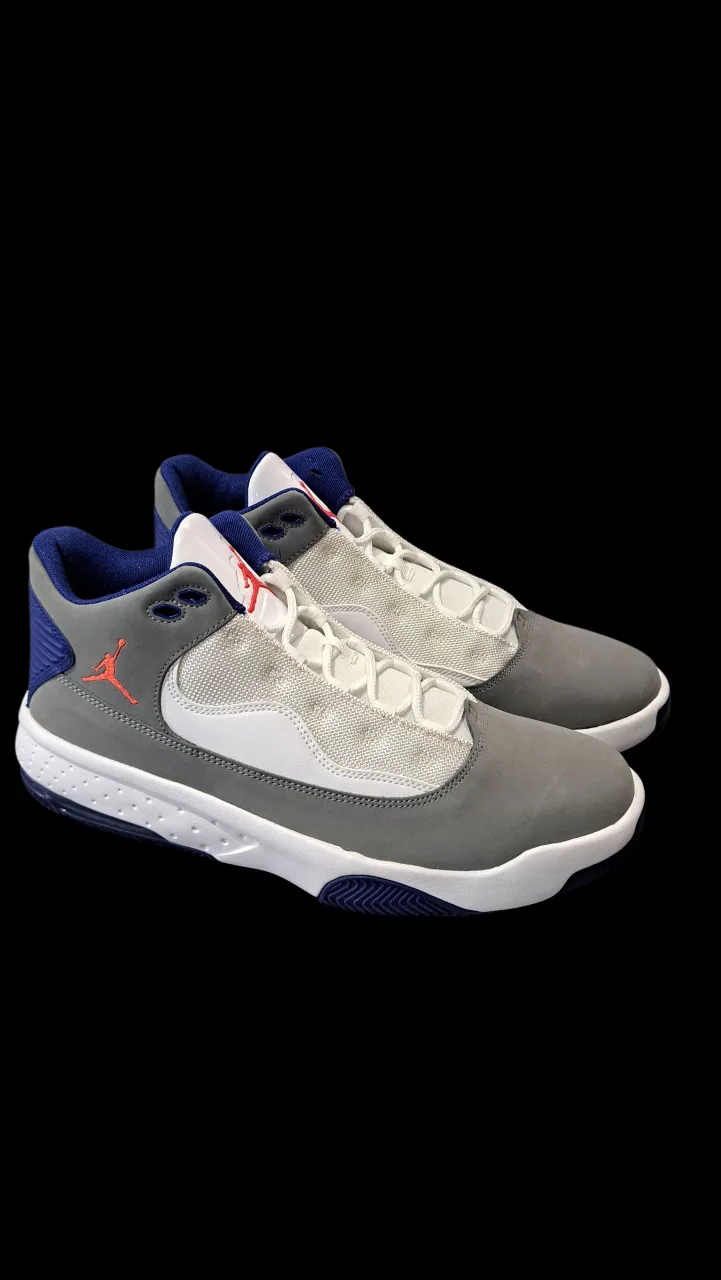 Jordan Sneakers BNIB (M10) image indicator(2)