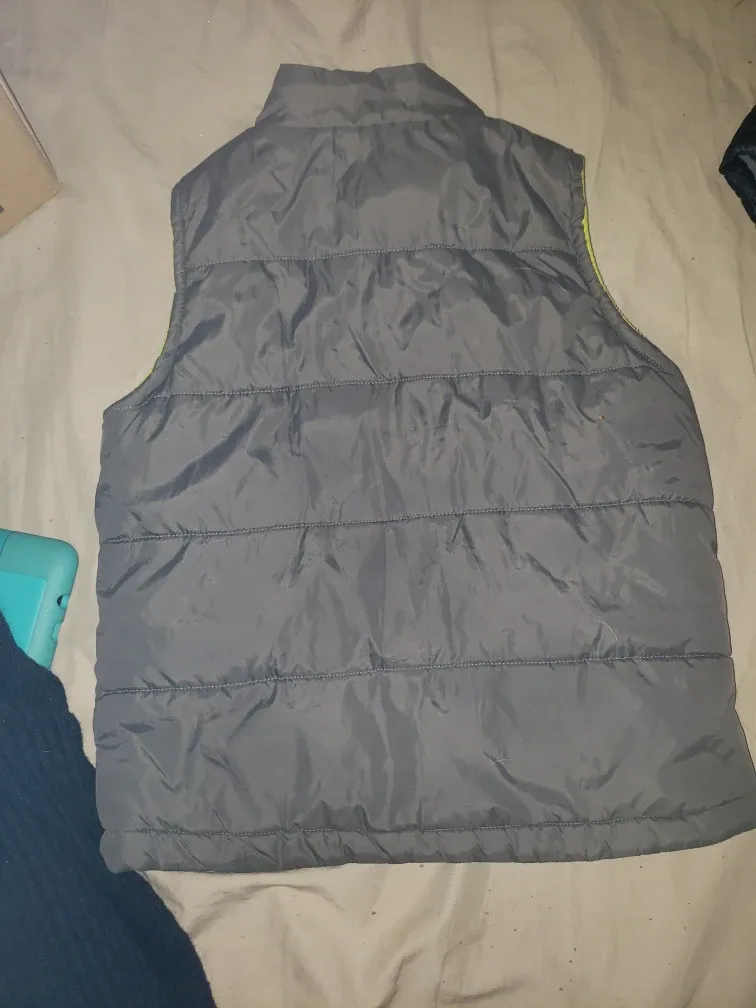 Puffer Vests - White, Grey, Navy image indicator(5)