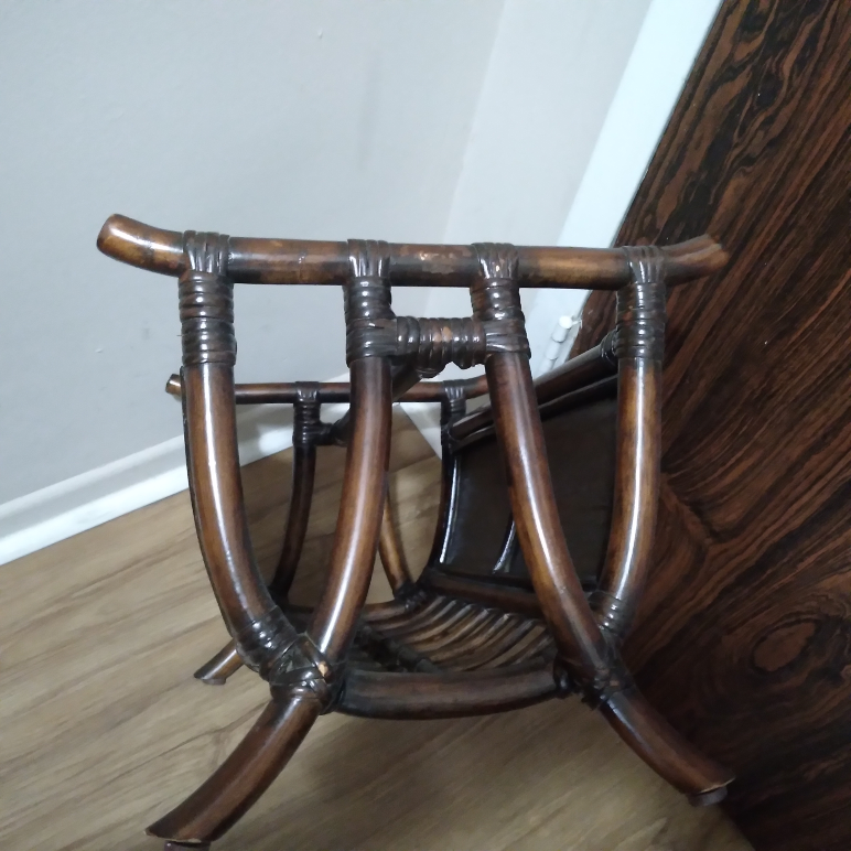 🥕Pier One Brown Bamboo Mag/newspaper/Firewood Holder - $10 Firm🥕 - photo 3