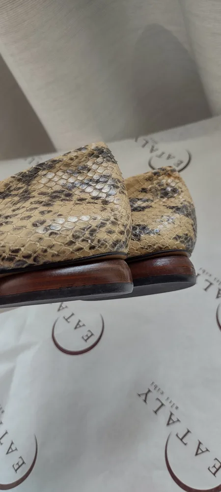 (NEW) Massimo dutti Snakeskin Print Ballet Flats image indicator(10)