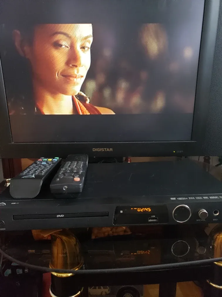 Digistar TV & DVD Player Combo image indicator(2)