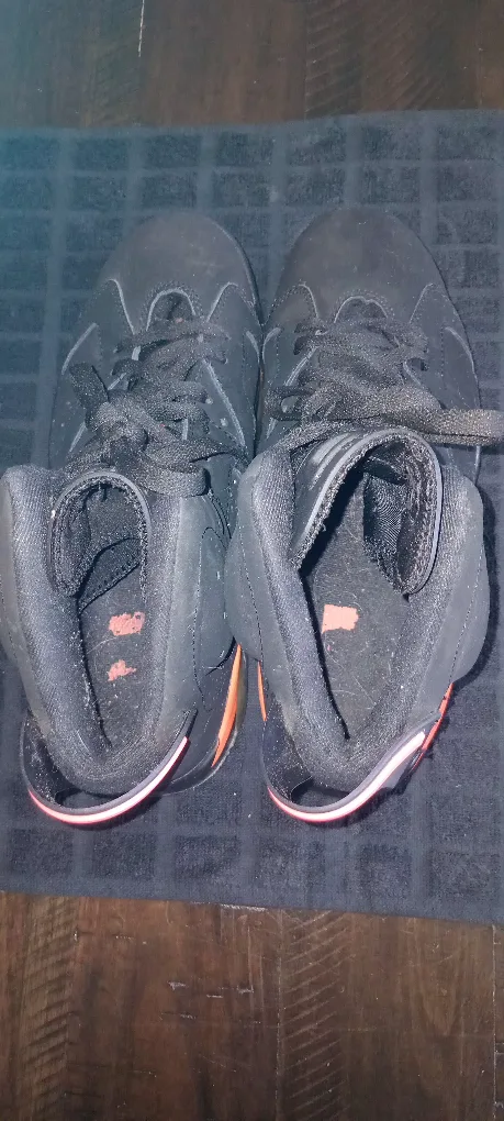 Jordan 6 Retro Infrared Black image indicator(3)