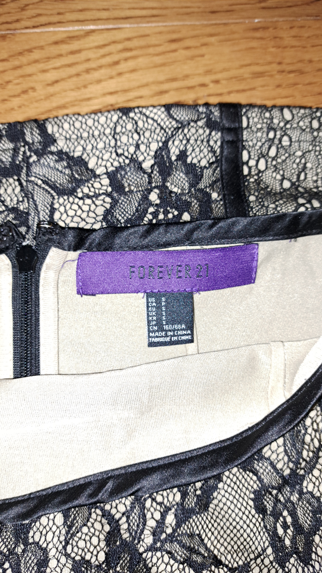 Forever 21 Lace Mini Skirt - Size S - photo 3