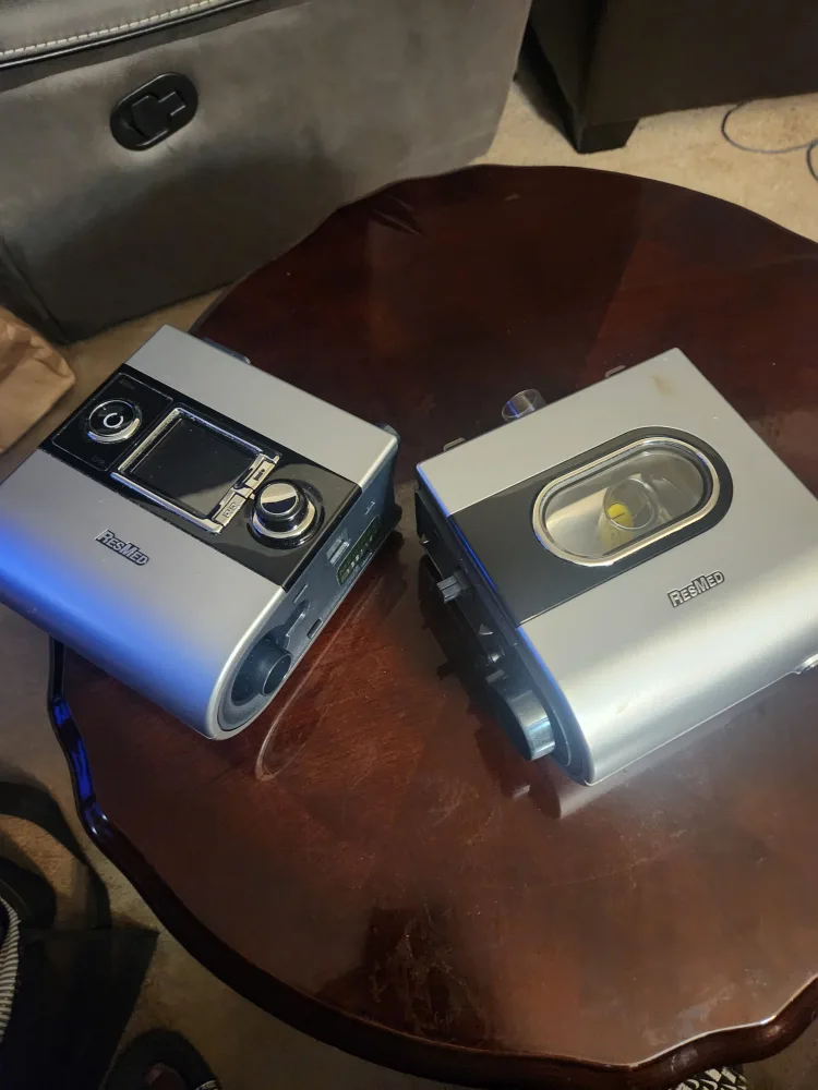 ResMed AirSense 10 CPAP Machine image indicator(3)