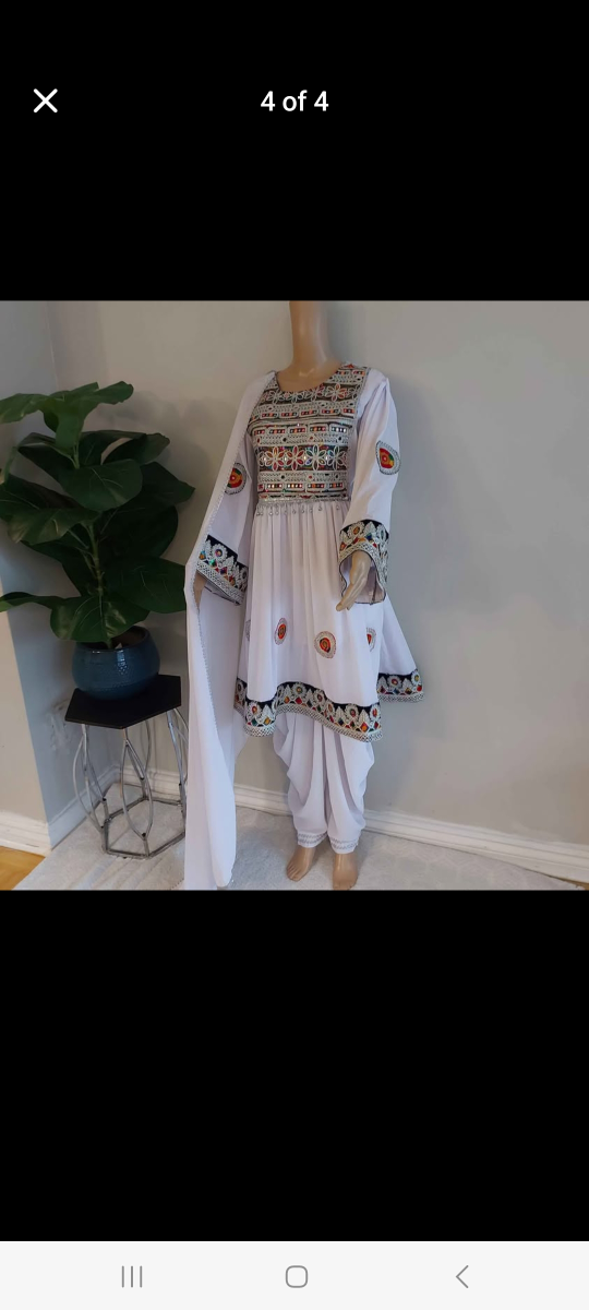 Traditional White Dress - photo 2