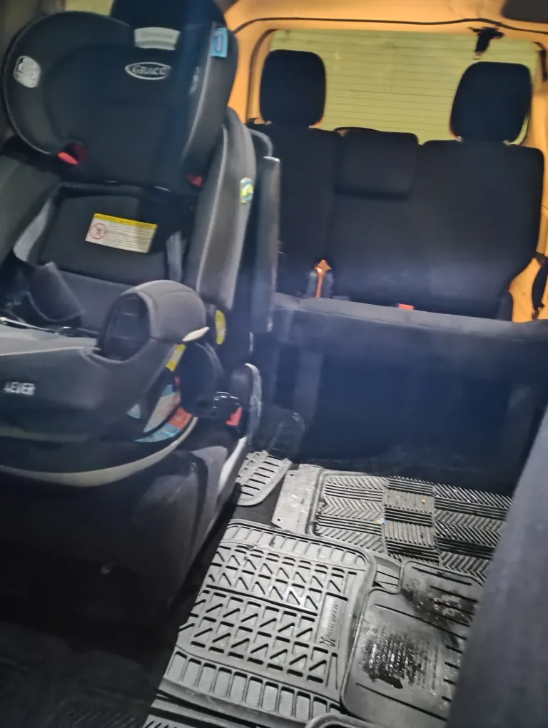 Chrysler town and country image indicator(7)