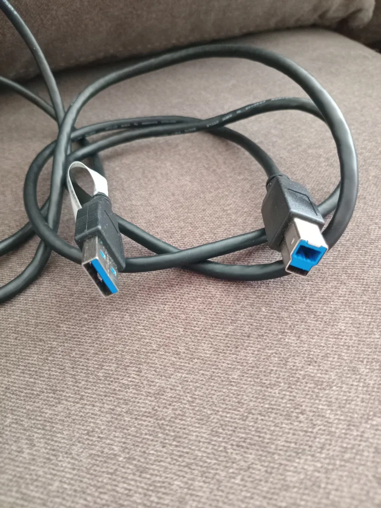 VGA, USB, HDMI Cables image indicator(6)