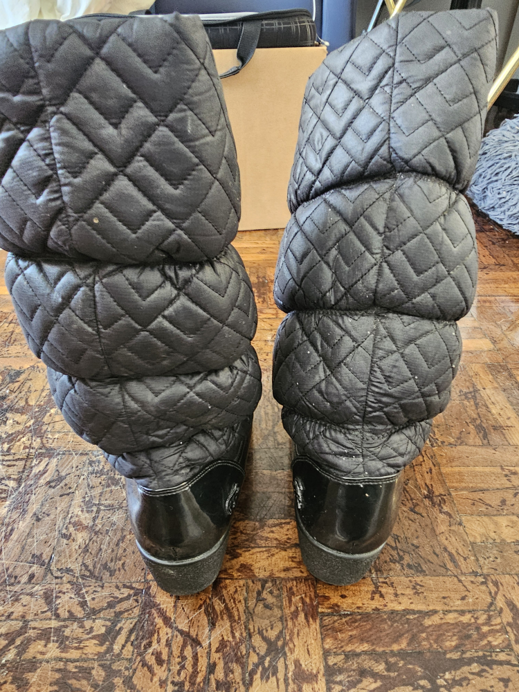 Lacoste Black Quilted Boots - photo 3