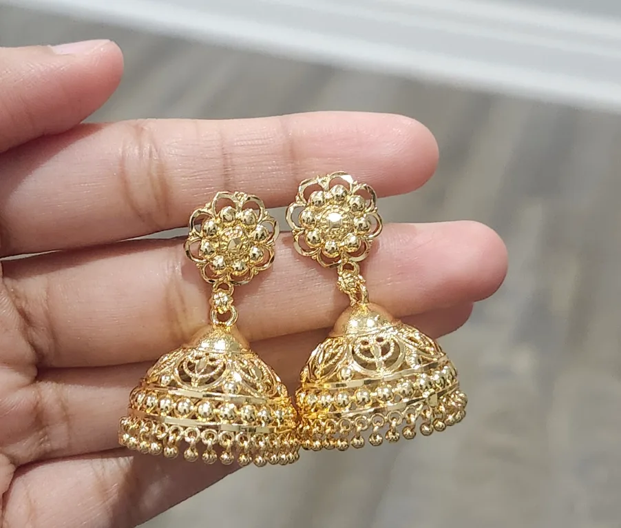 BNWOT Gold Jhumka EARRINGS/ shipping free image indicator(2)