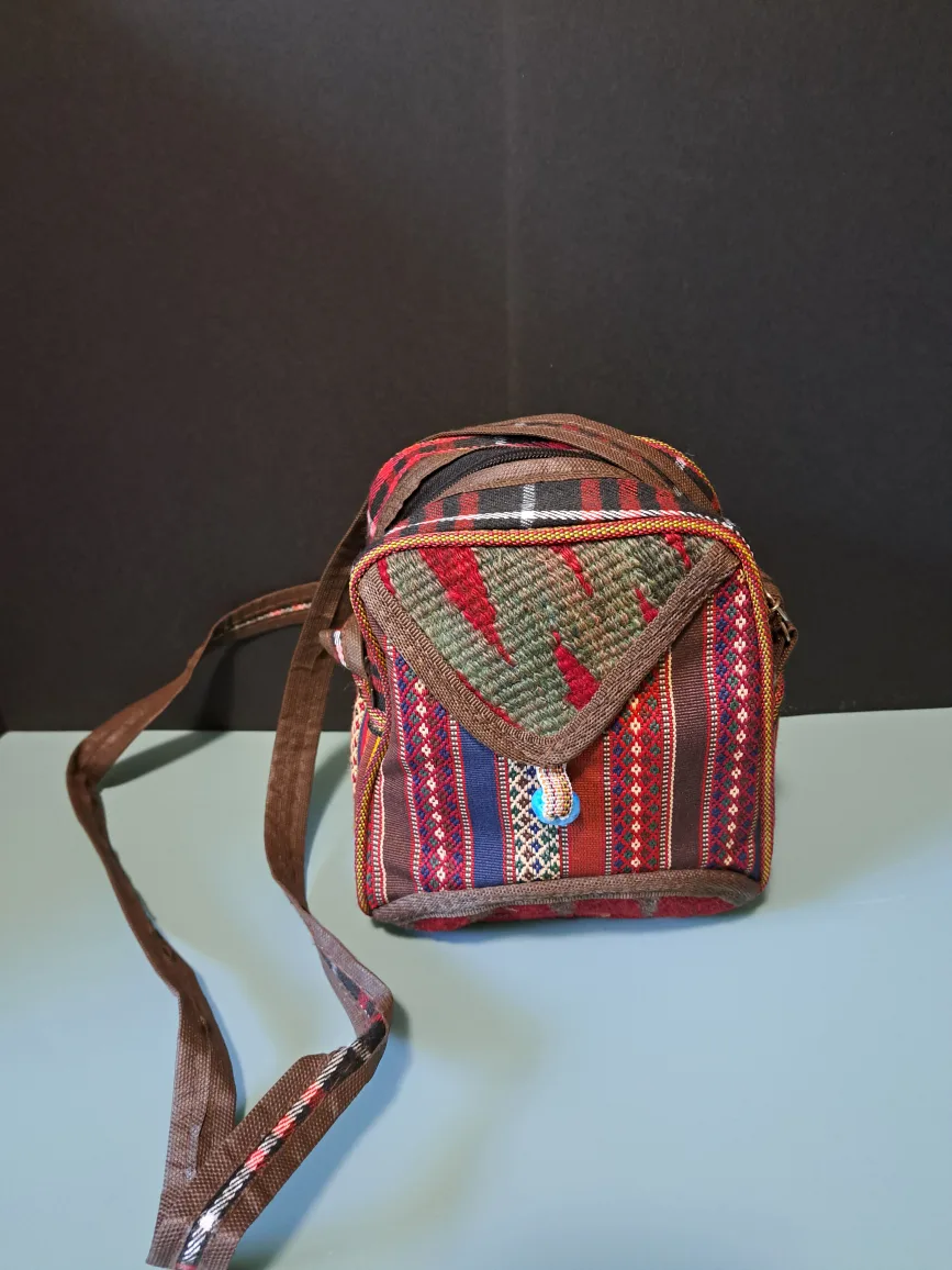 Handmade shoulder bag thumbnail