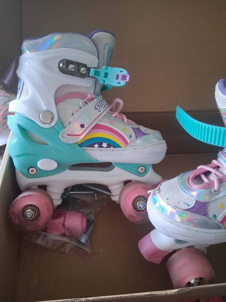 Pony Roller Skates - Kids Size - photo 3
