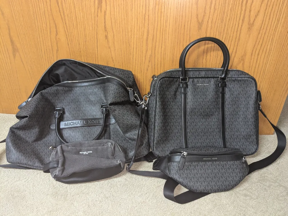 Michael Kors Bag Bundle thumbnail