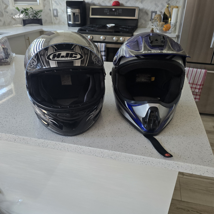 Assortment of items - photo 5