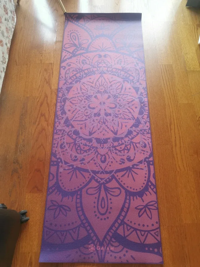 Gaiam Yoga Mat thumbnail