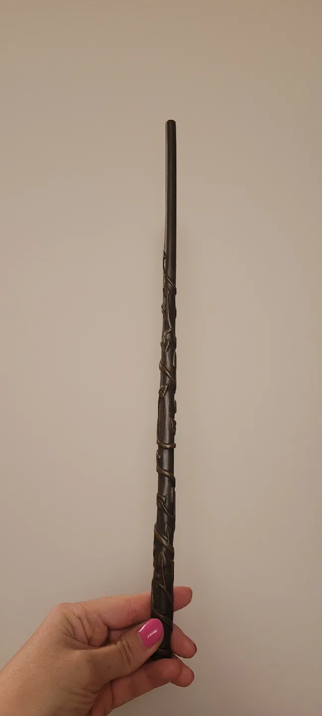 Harry Potter Replica Wand thumbnail