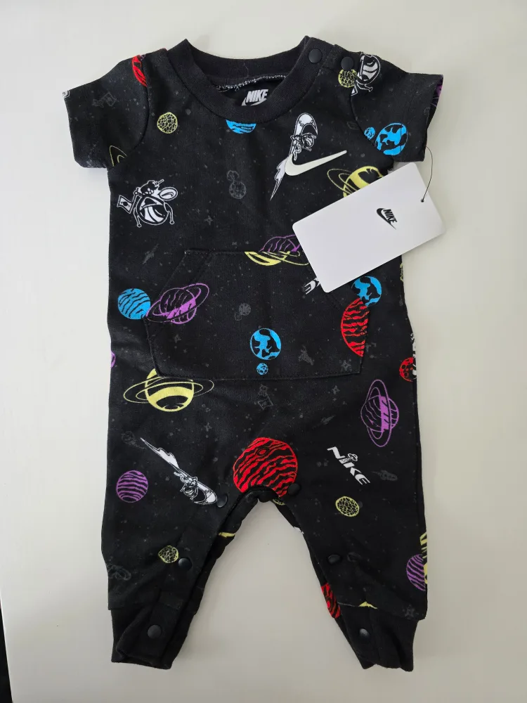 [BRAND NEW] Nike Newborn Onesie thumbnail