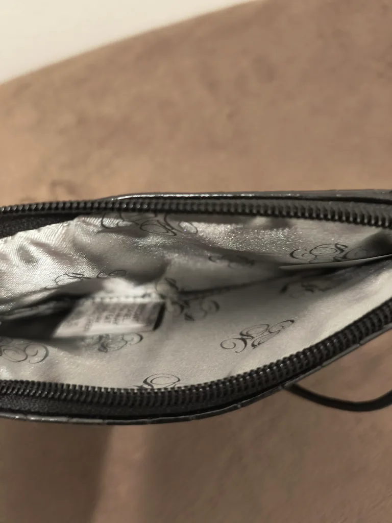 Black Wristlet image indicator(2)