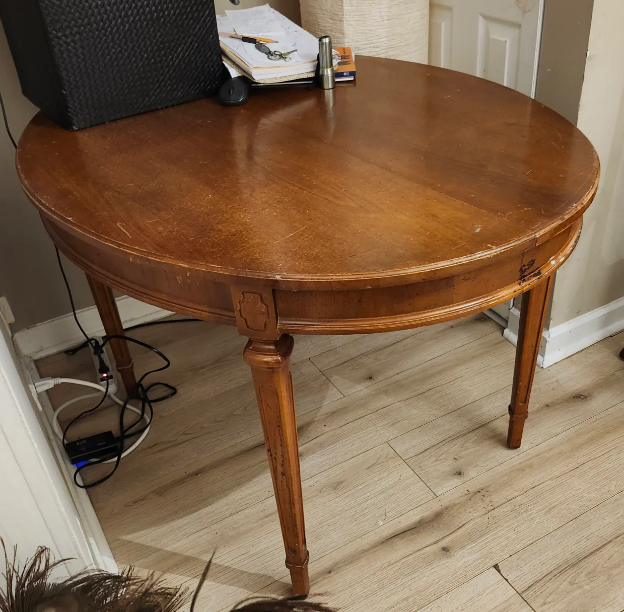 Round Wooden Dining Room Table thumbnail