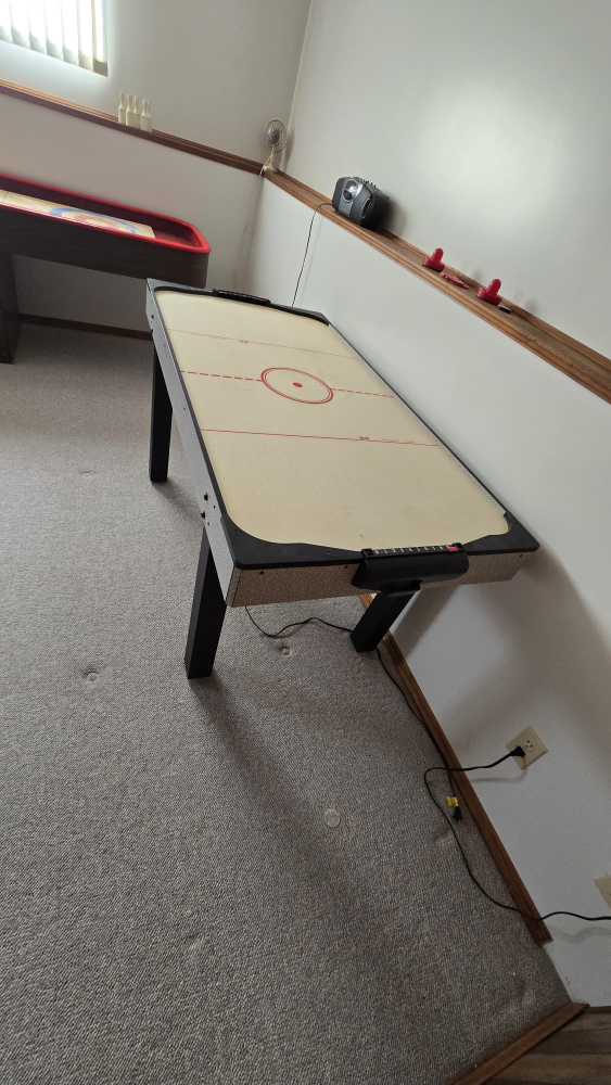 Air Hockey Table - photo 3