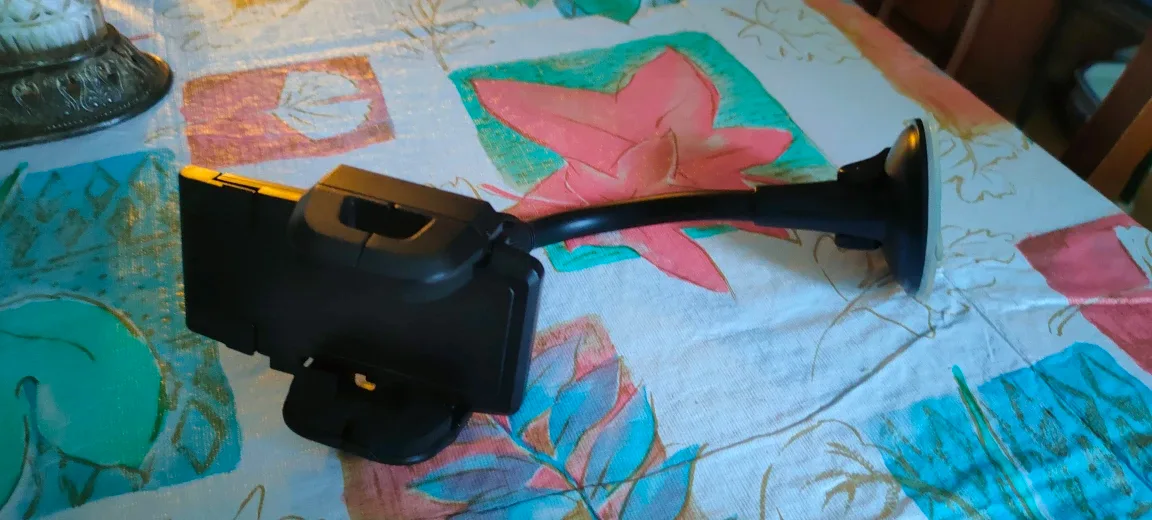 Car Phone Mount - Universal thumbnail