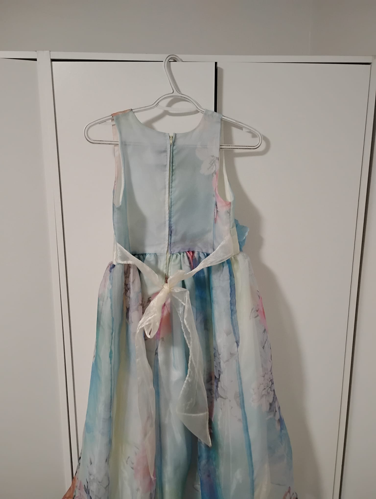 Shanil Floral Dress with White Heels - photo 3