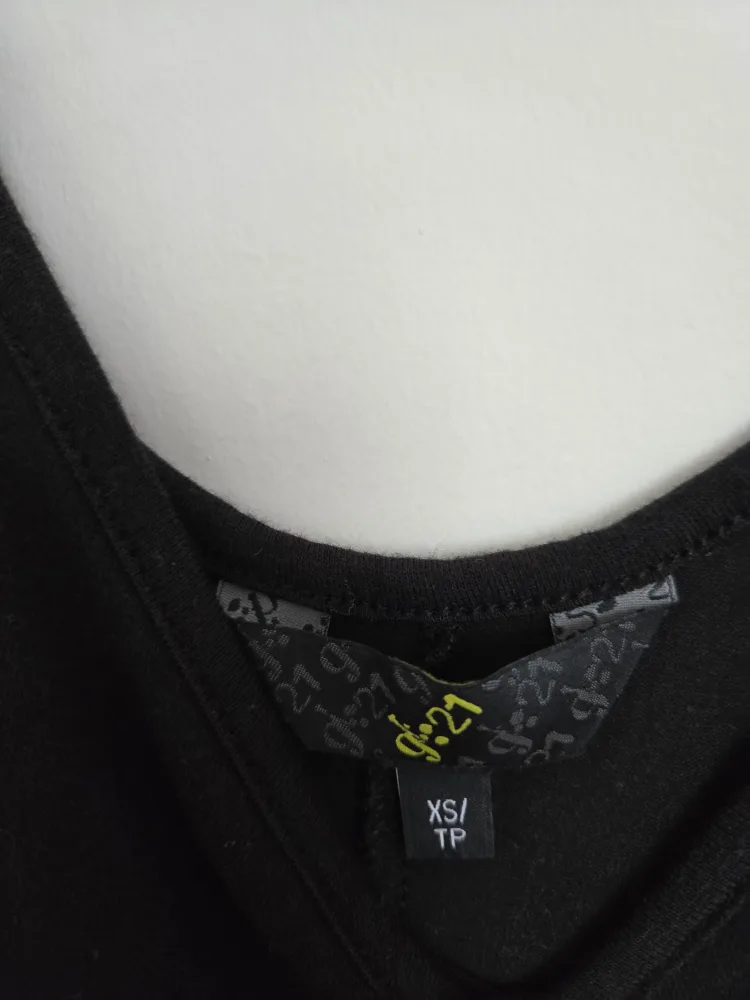 Black Dress - Size XS image indicator(2)